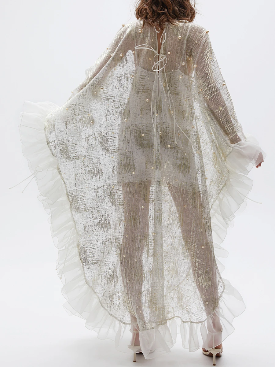 Платье из фатина