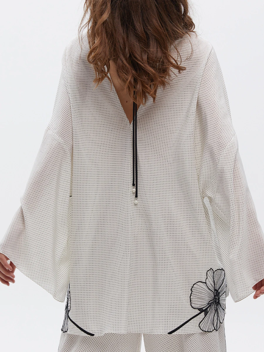 Костюм шелковый