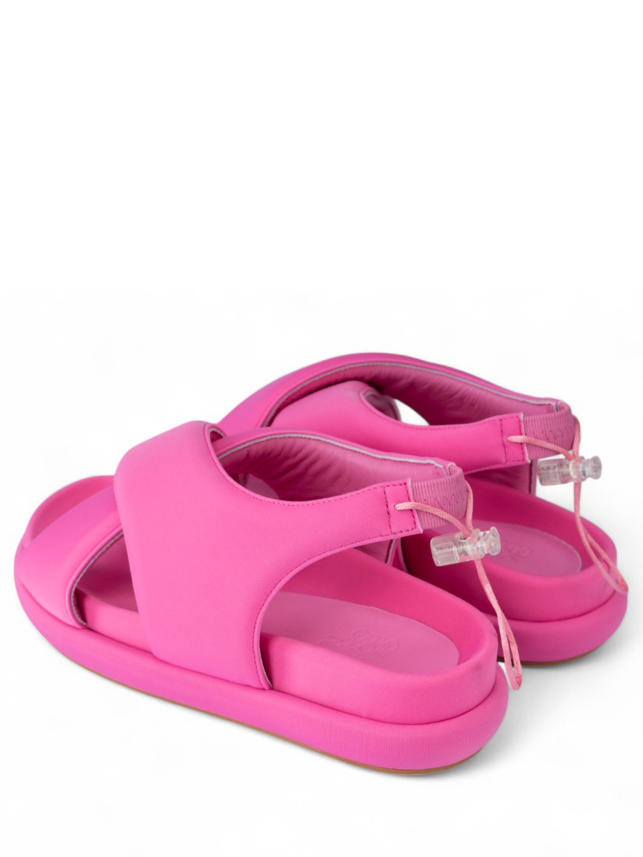 Сандалии однотонные