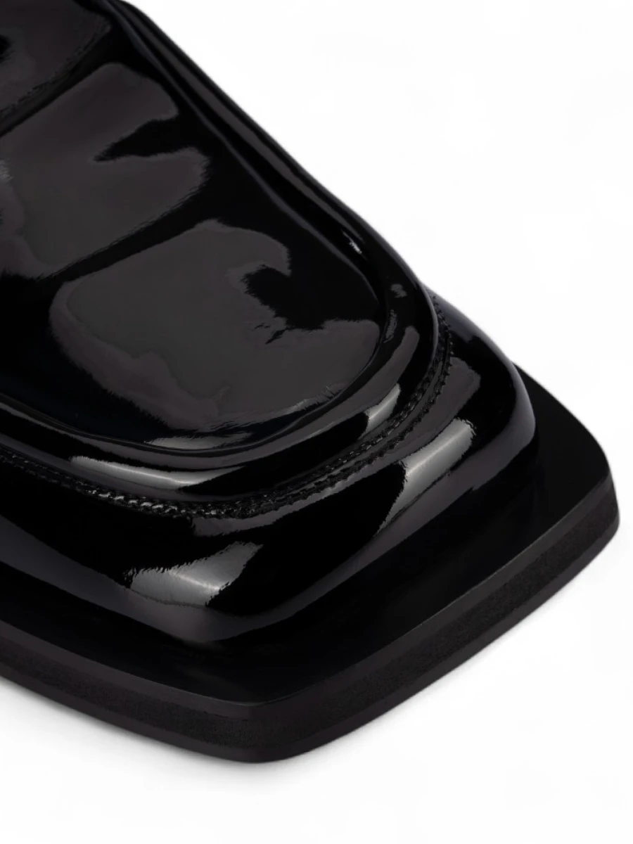 Лоферы кожаные