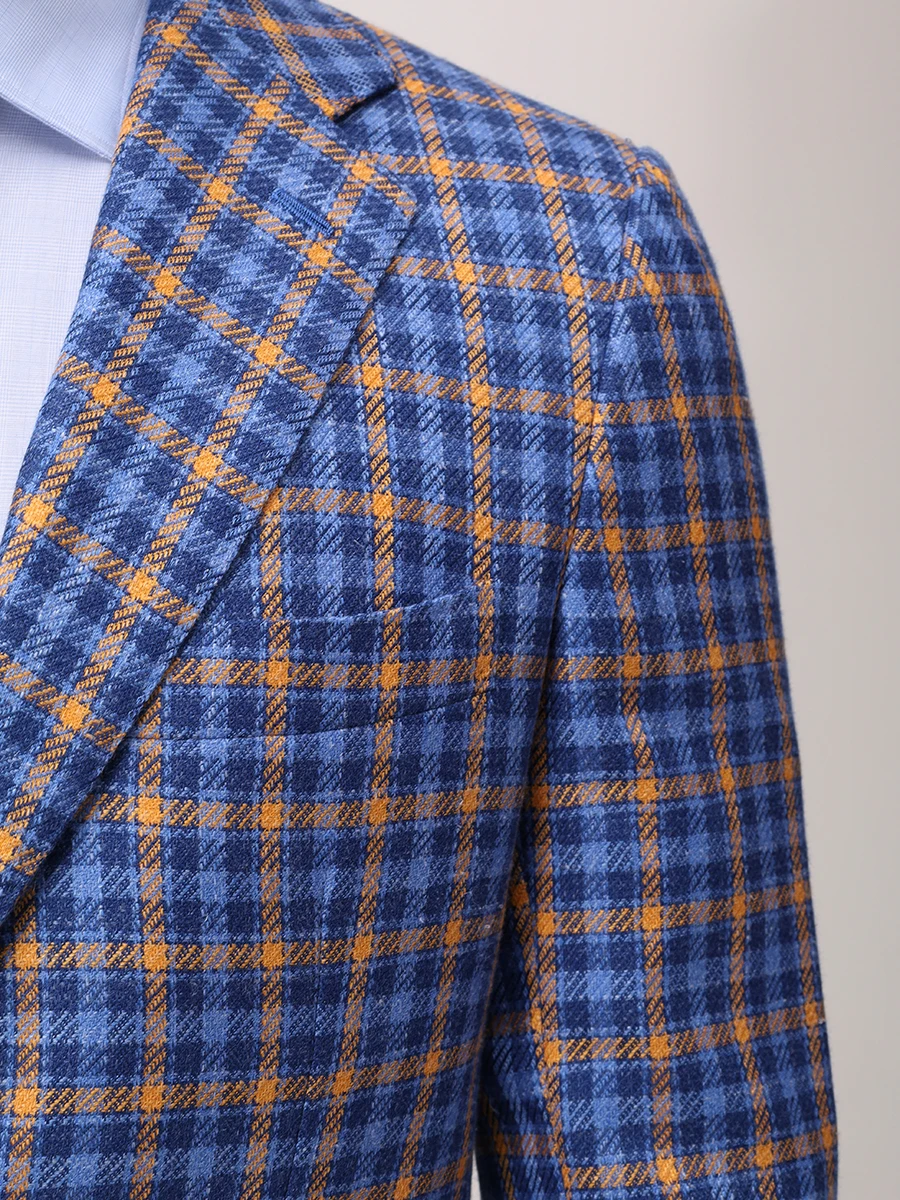 Пиджак в клетку