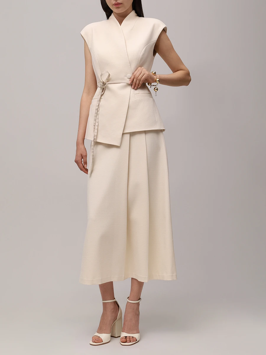 Жилет однотонный