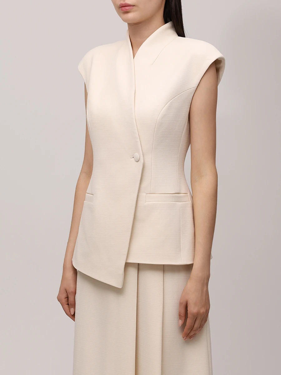 Жилет однотонный