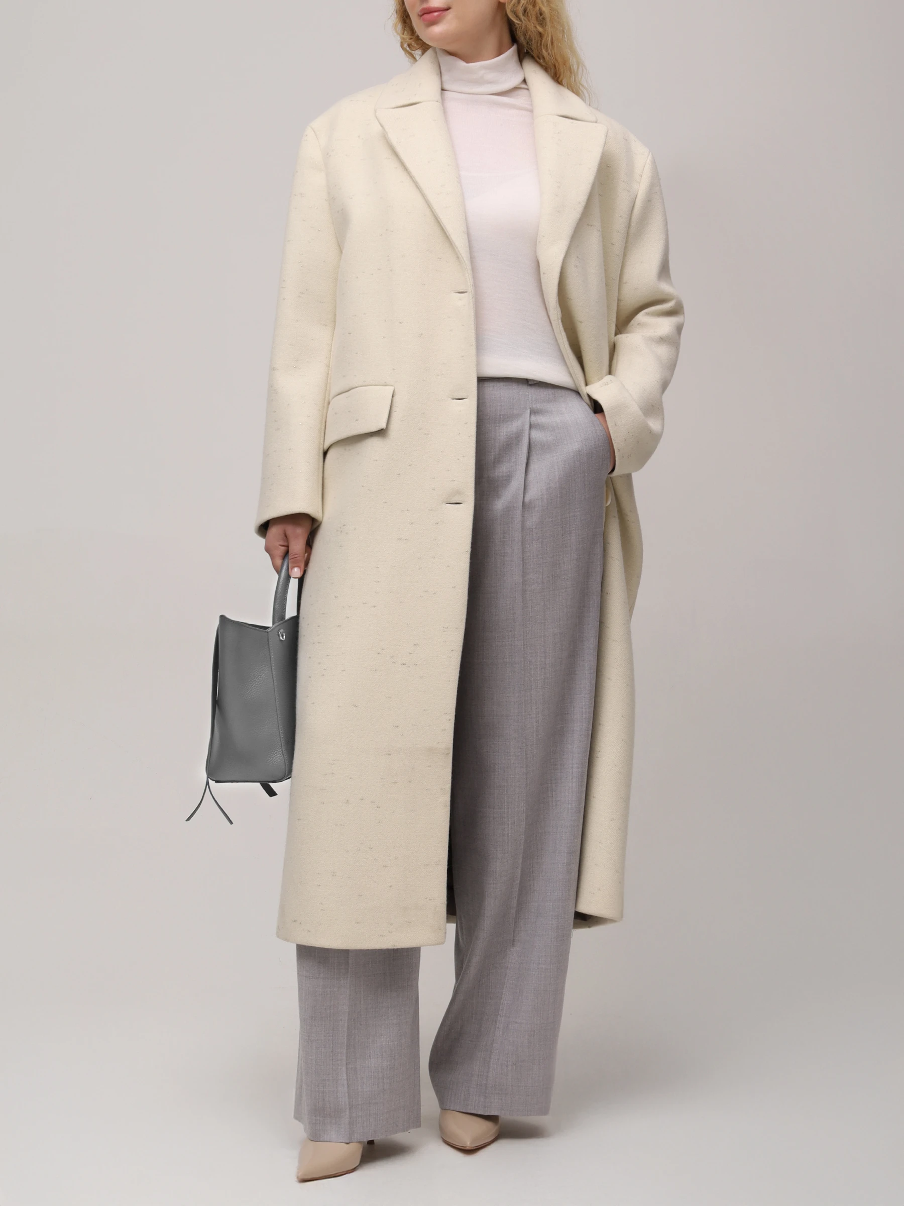 Пальто шерстяное