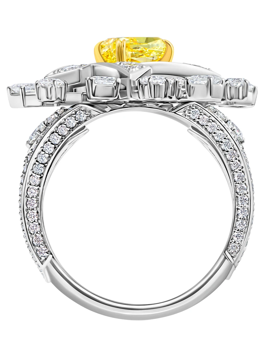 Кольцо с бриллиантами