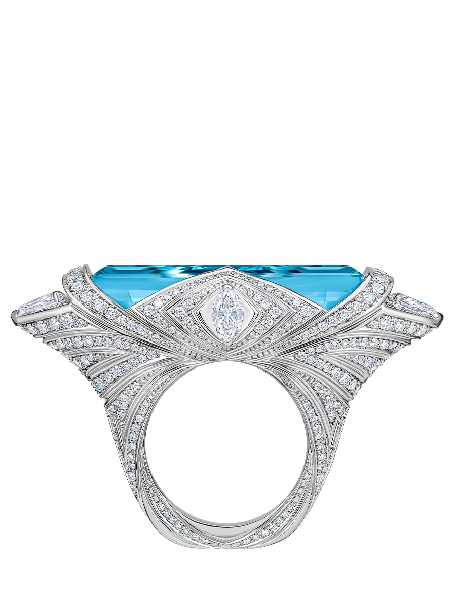 Кольцо с аквамарином и бриллиантами