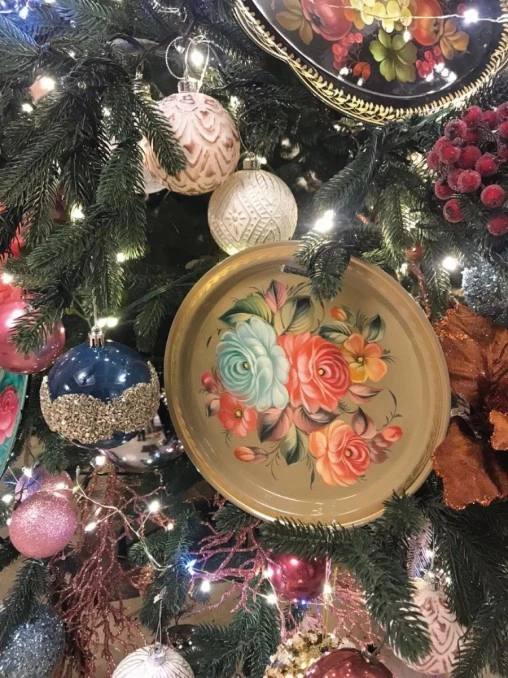 Елка Краски Осетии ЕЛКИ РОССИИ