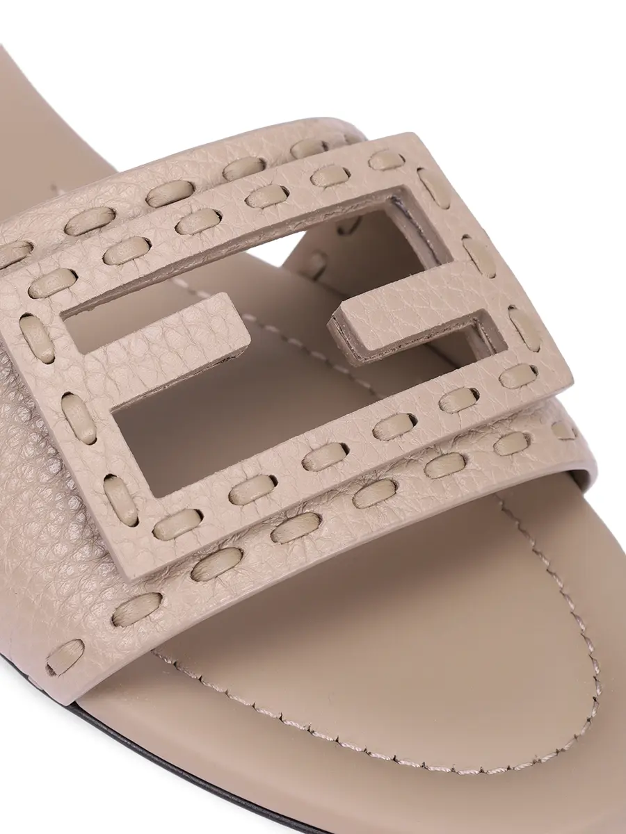 Шлепанцы кожаные Baguette