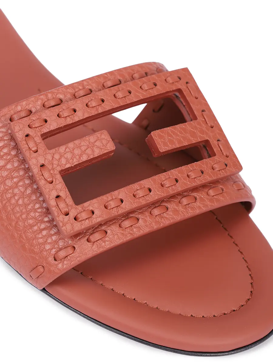 Шлепанцы кожаные Baguette