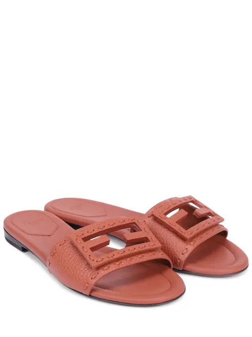 Шлепанцы кожаные Baguette FENDI