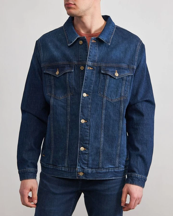 Куртка джинсовая