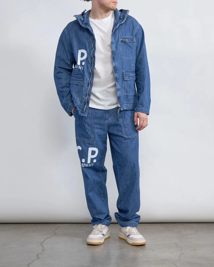 Куртка джинсовая