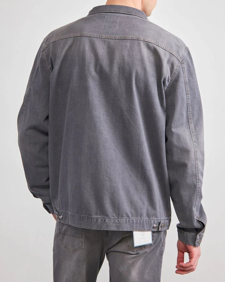 Куртка джинсовая