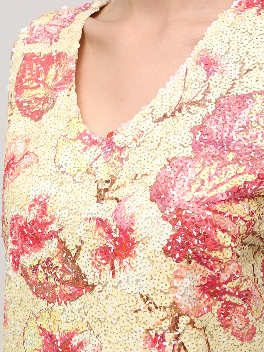 Платье с пайетками