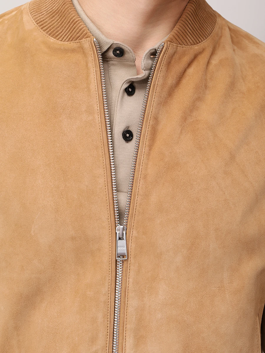 Бомбер замшевый