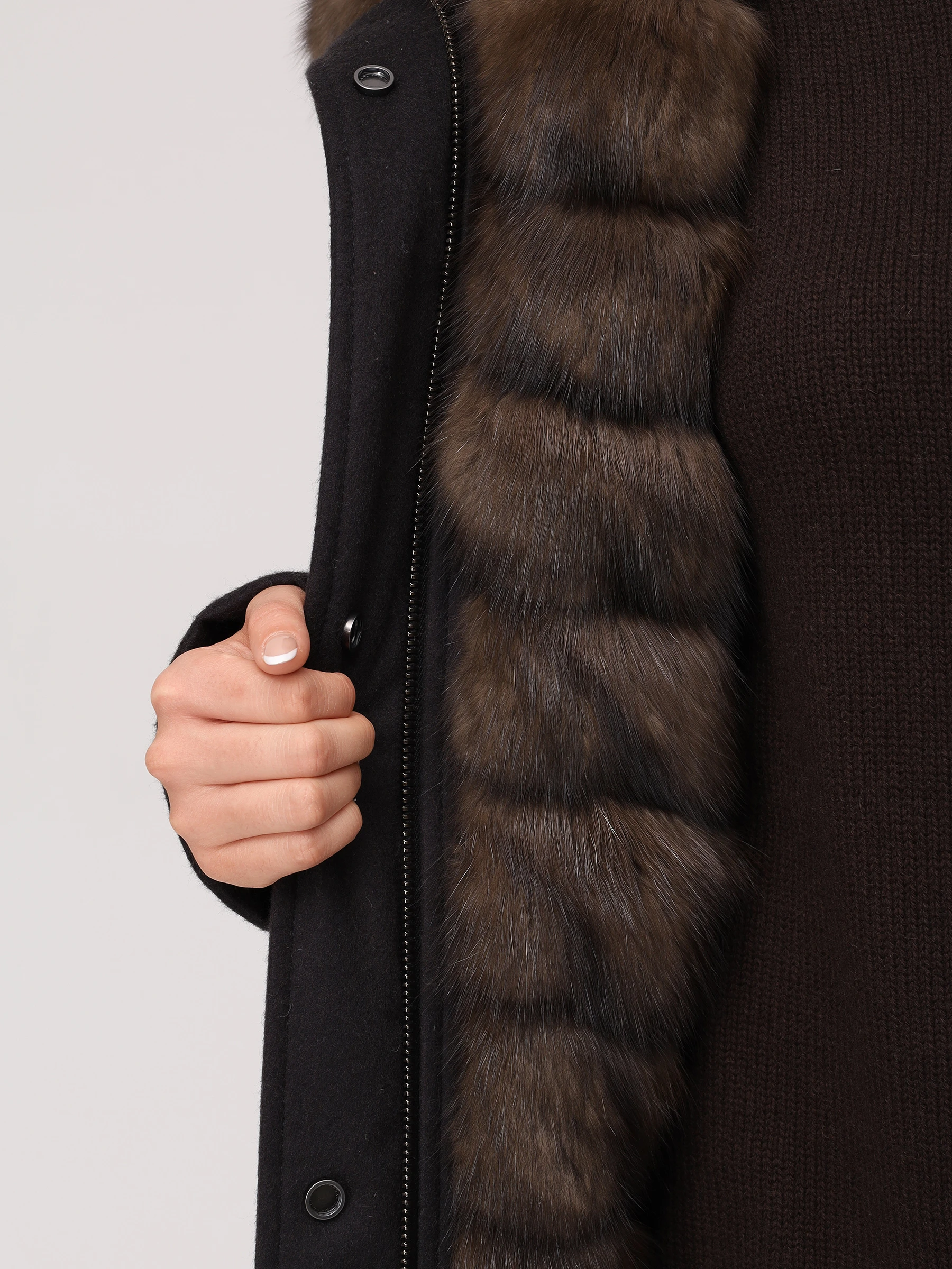 Парка с подкладом из мехом соболя