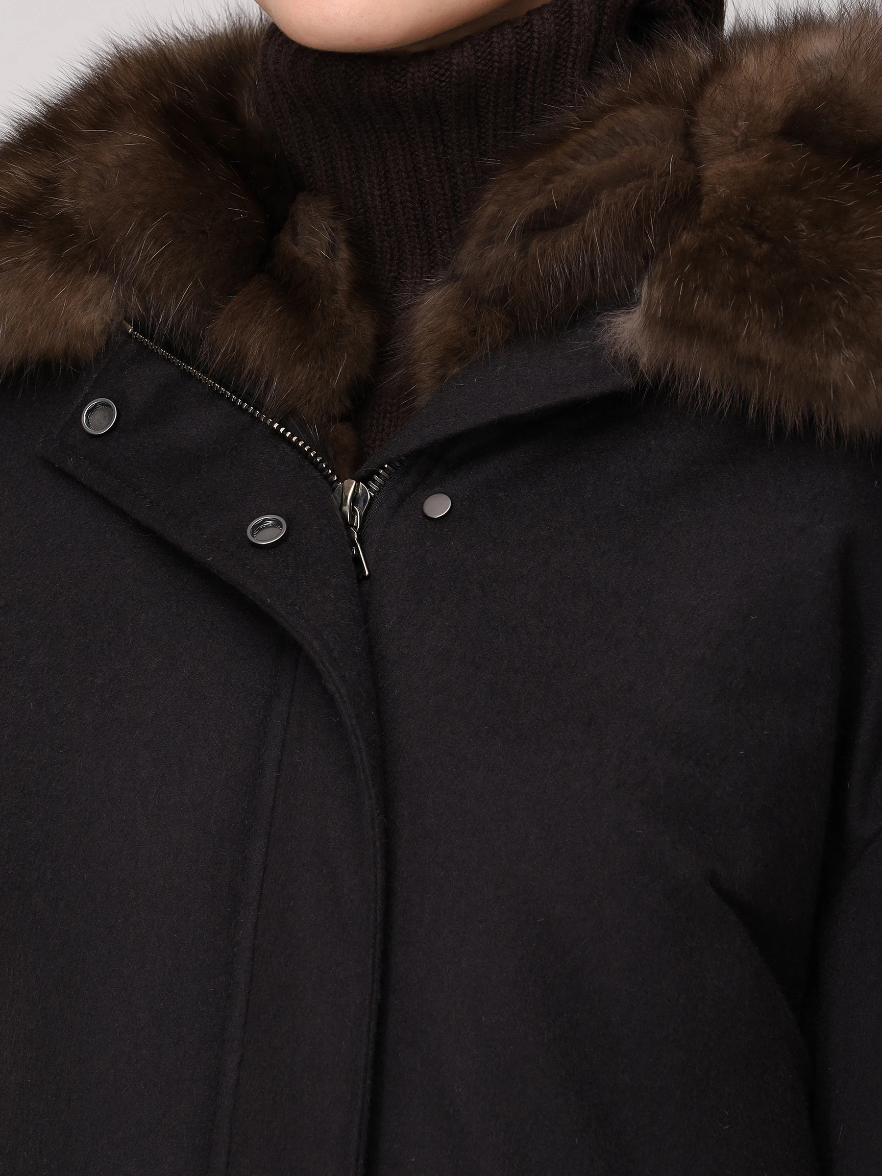 Парка с подкладом из мехом соболя