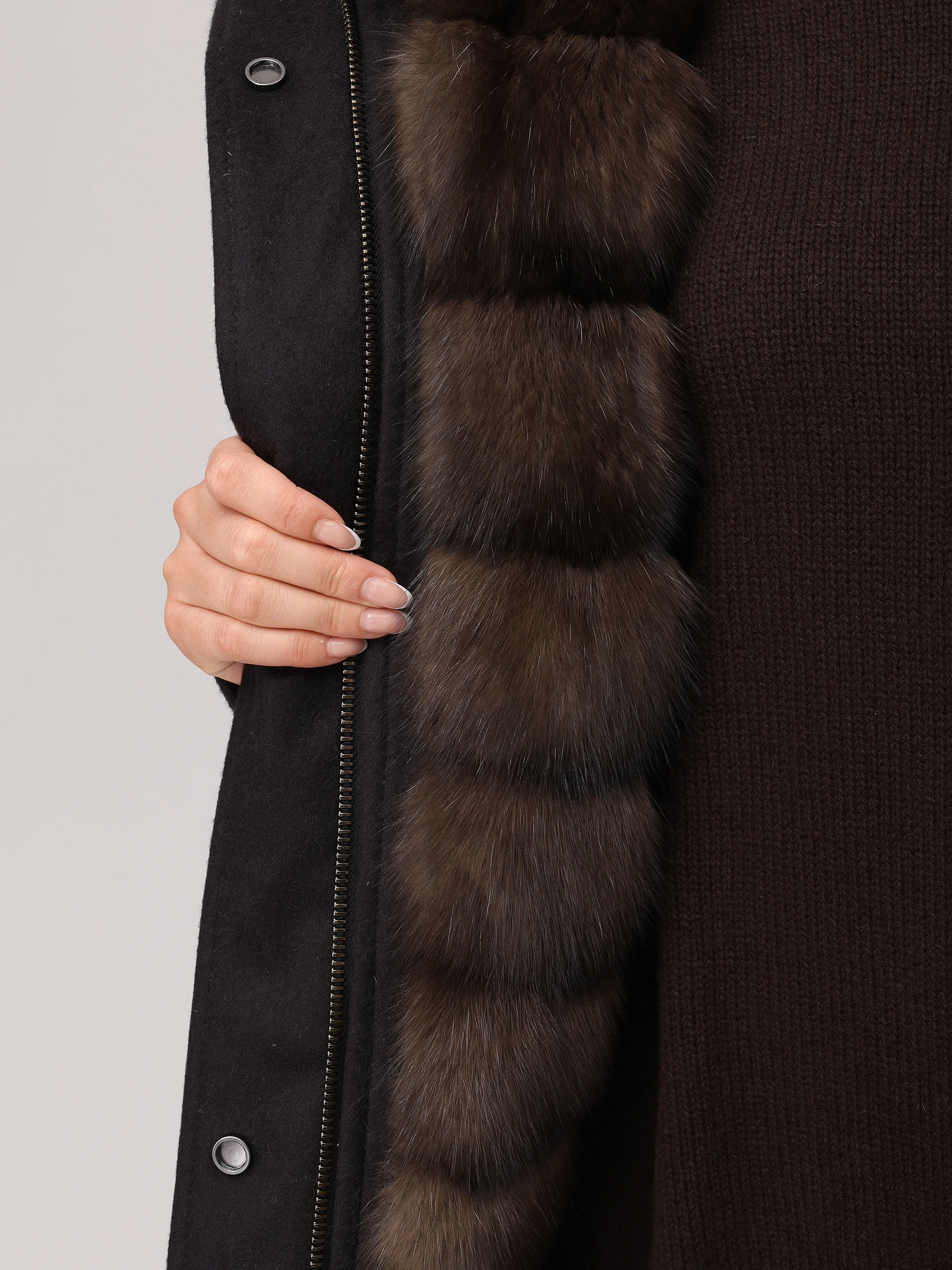 Парка с подкладом из мехом соболя