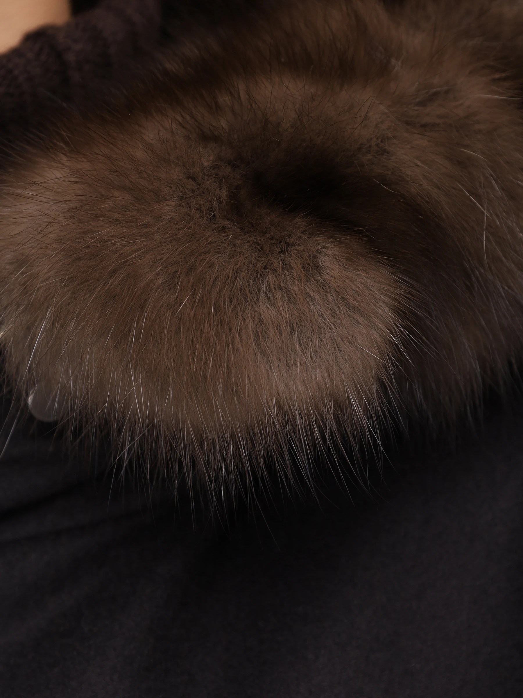 Парка с подкладом из мехом соболя