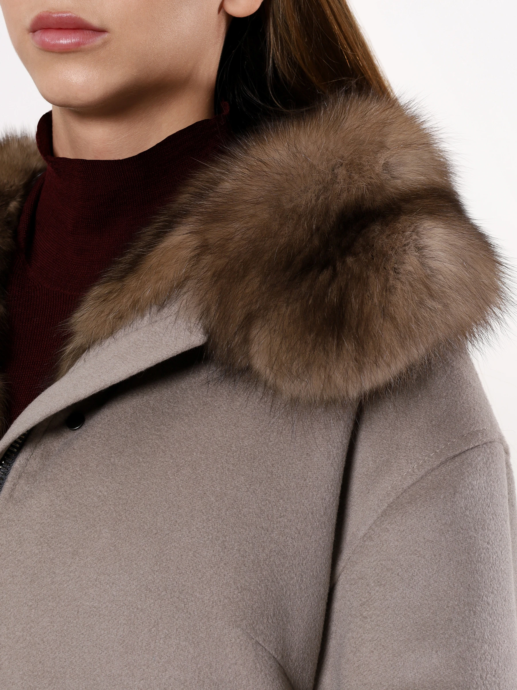Парка кашемировая с подкладом из меха соболя