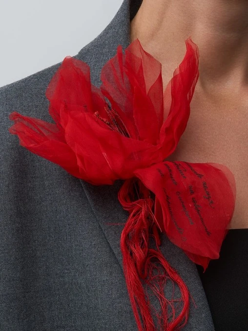 Брошь Лилия с каллиграфией Настасья Филипповна OKSANA TOMKA