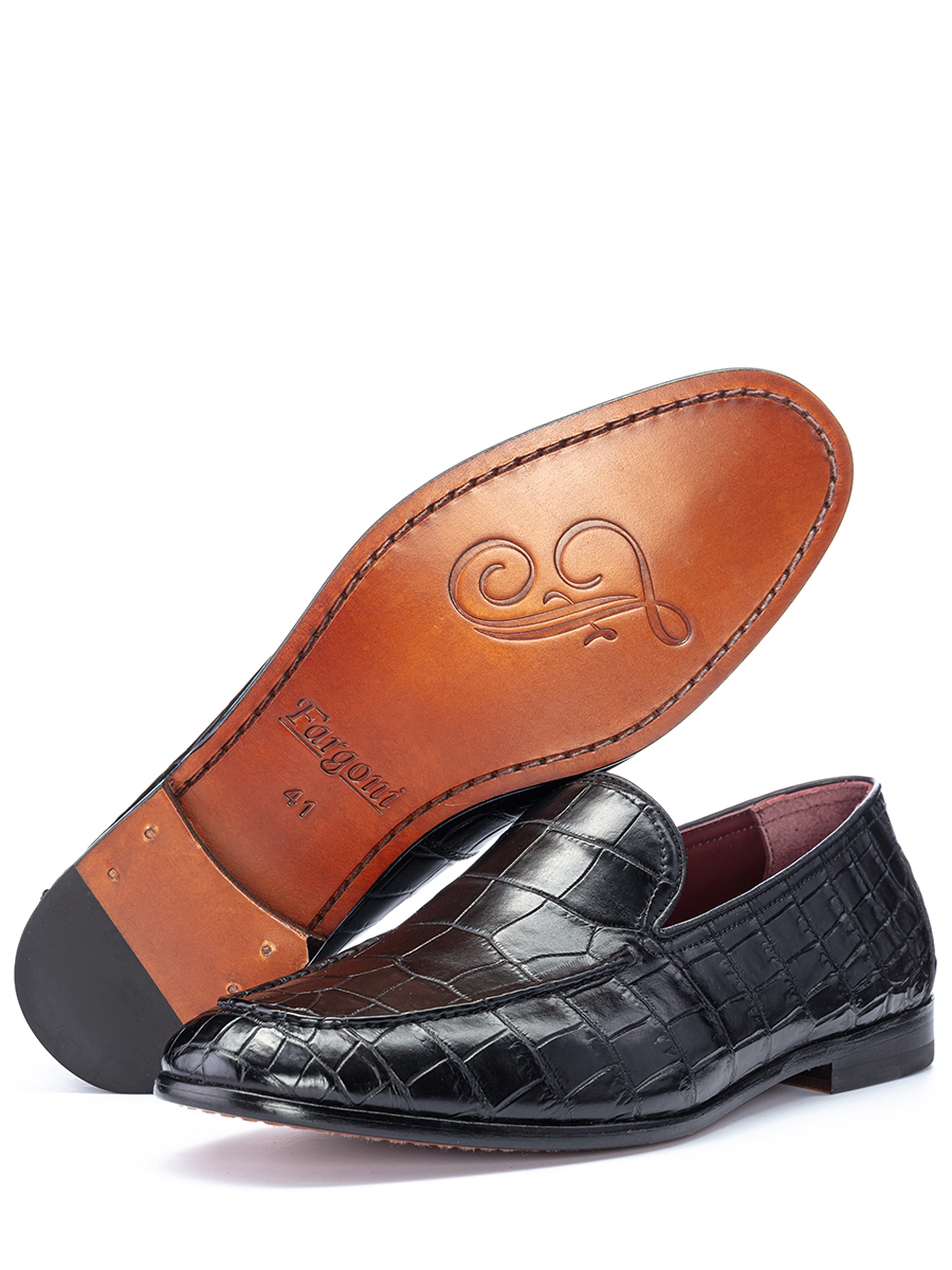 Лоферы из кожи крокодила