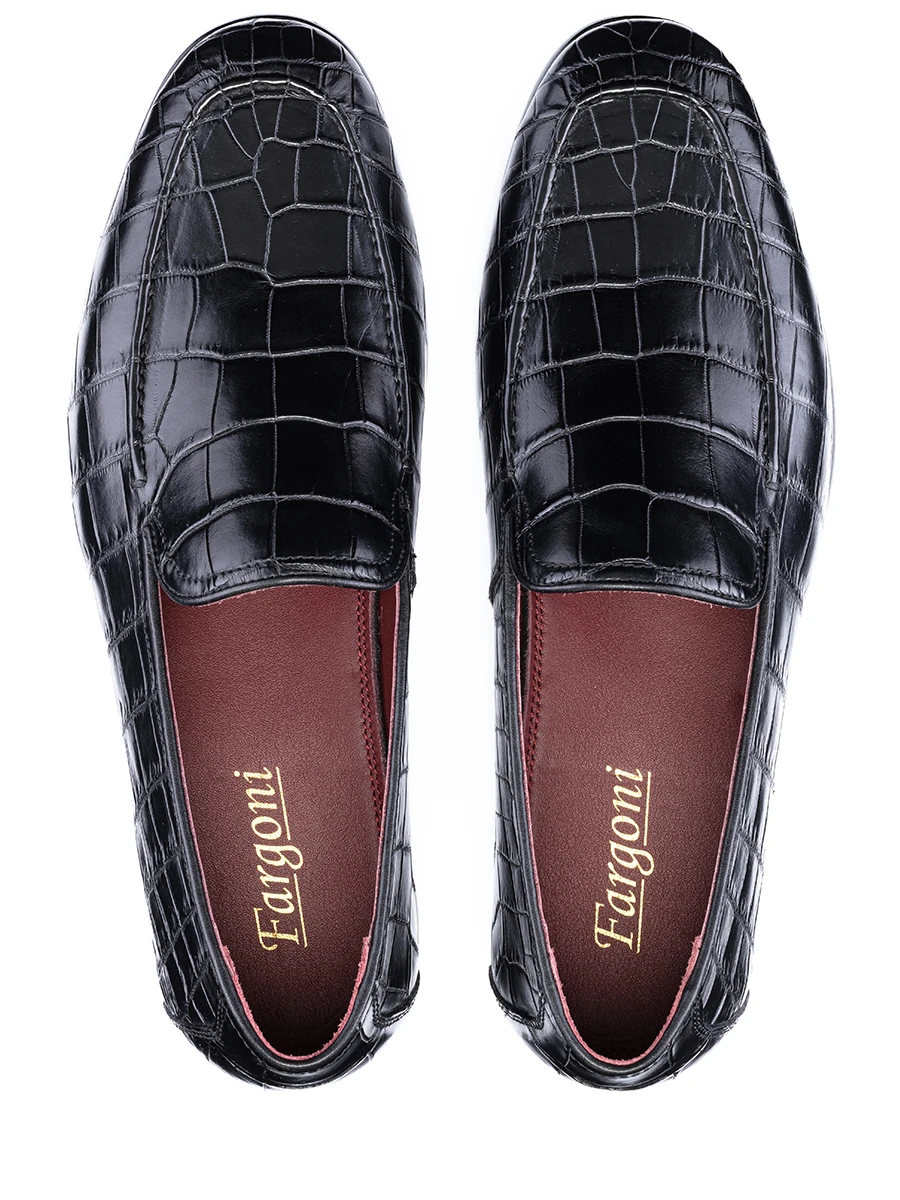 Лоферы из кожи крокодила