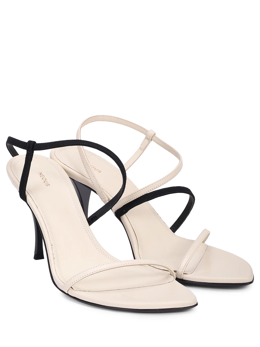 Босоножки кожаные