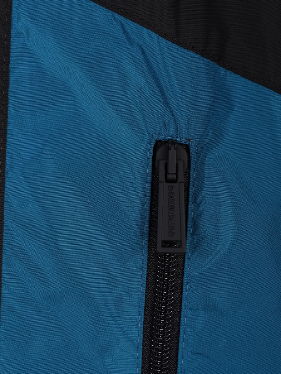 Куртка с логотипом