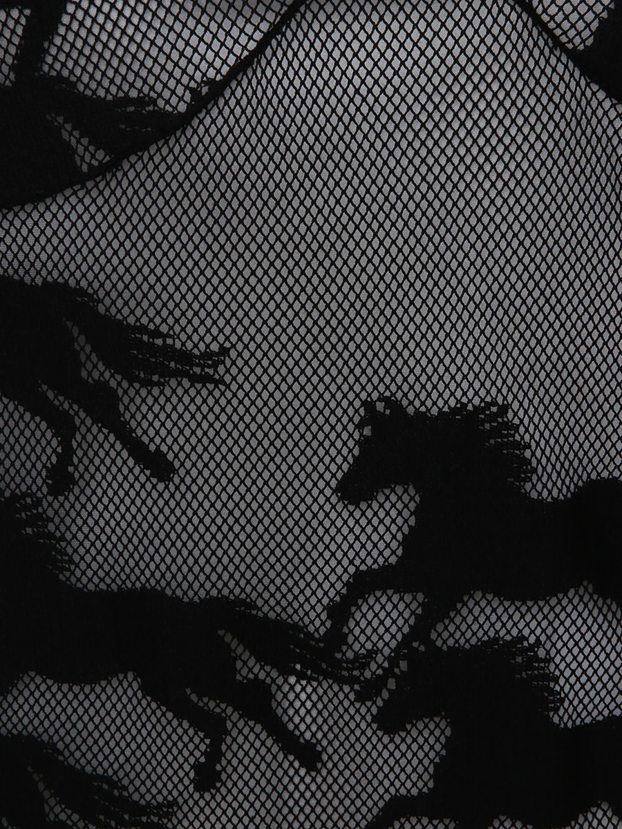 Платье с вышивкой