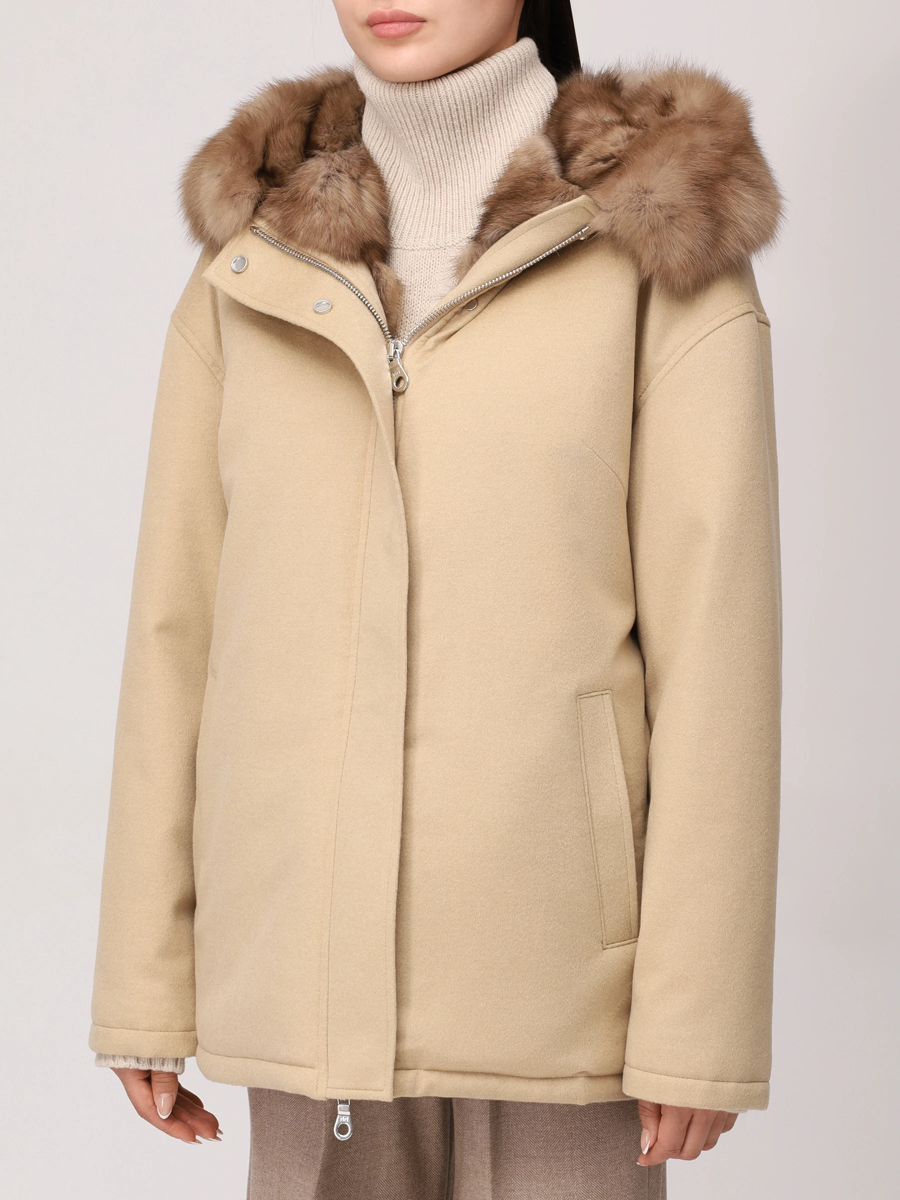 Парка с подкладом из мехом соболя