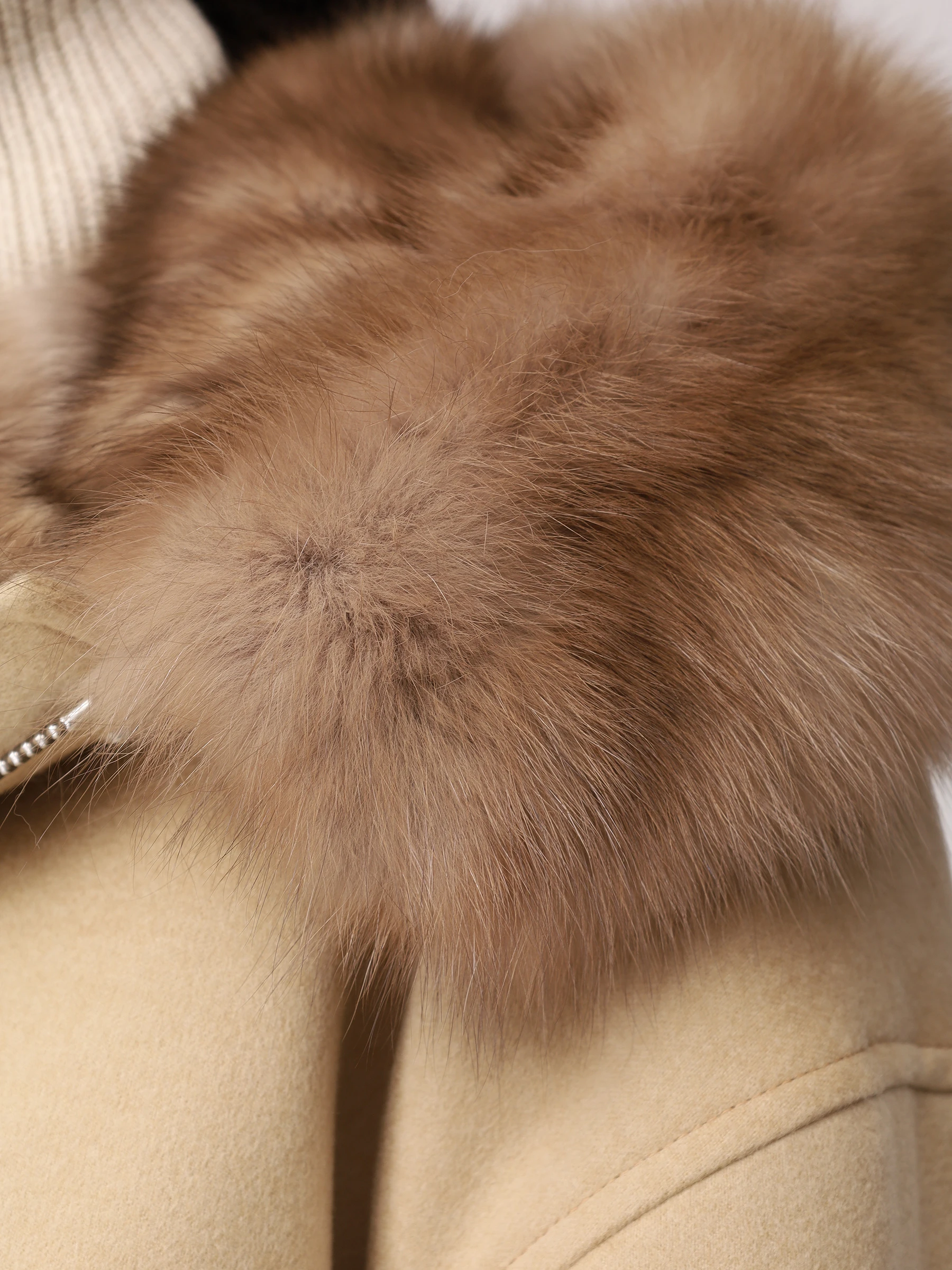 Парка с подкладом из мехом соболя