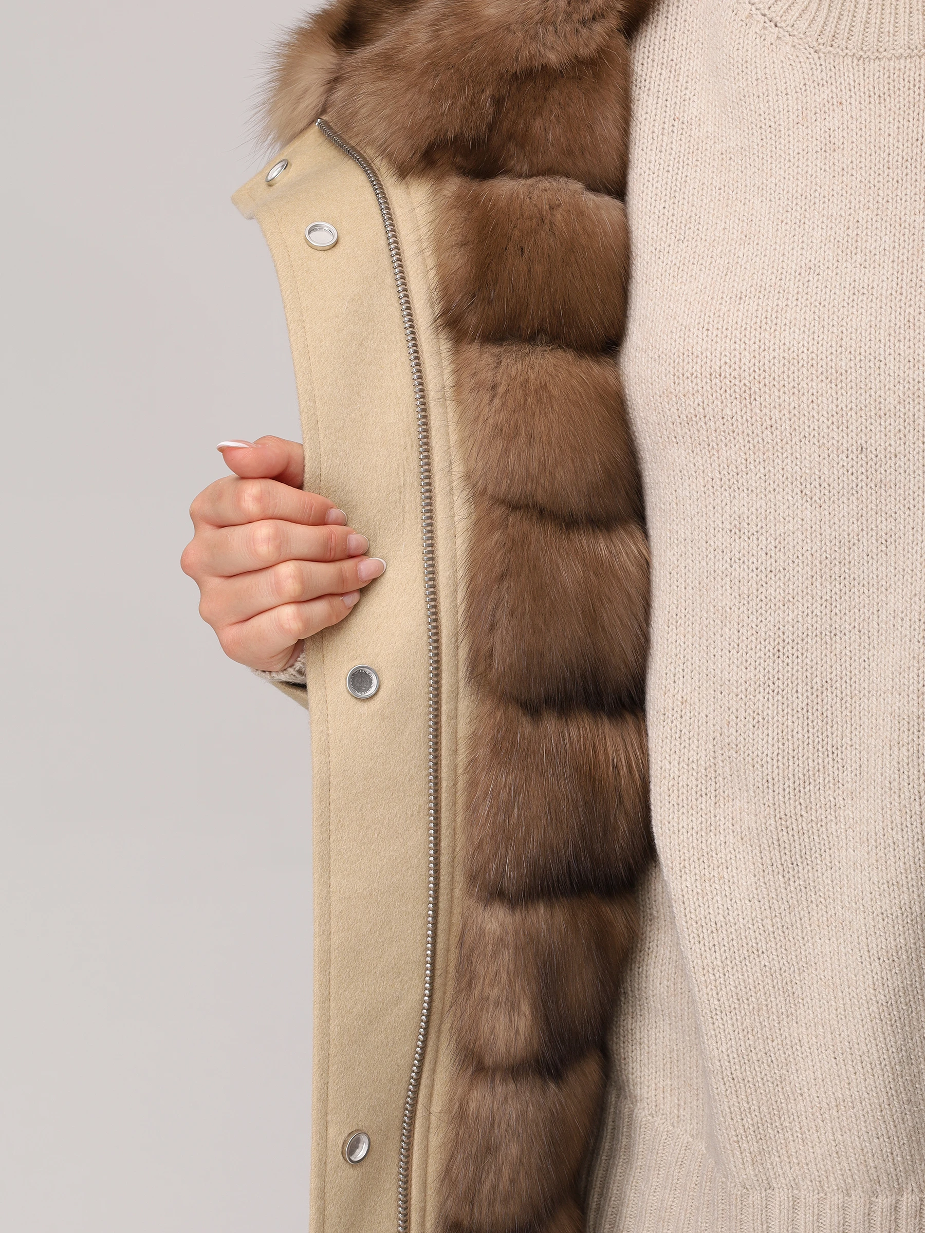 Парка с подкладом из мехом соболя