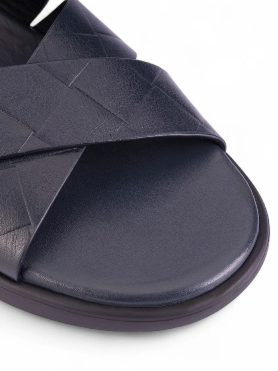 Шлепанцы кожаные