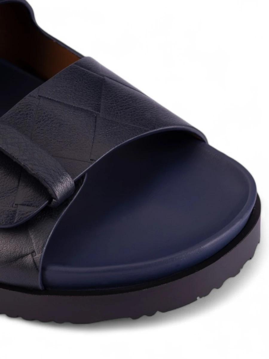 Шлепанцы кожаные