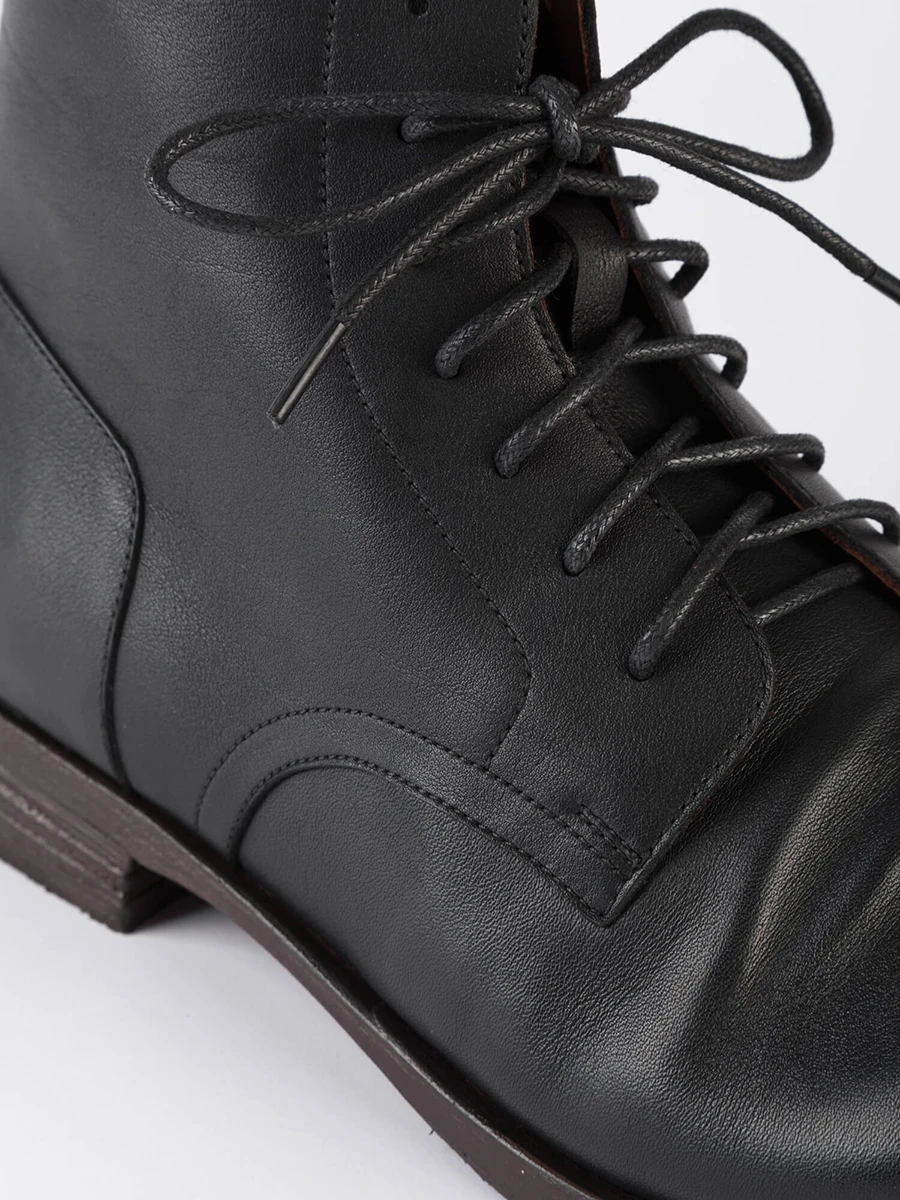 Ботинки кожаные