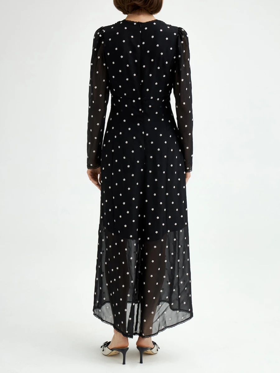 Платье с декором