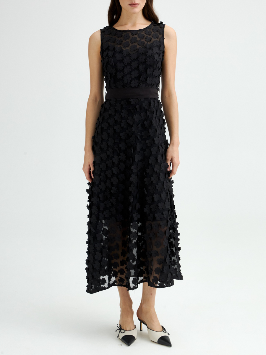 Платье с декором