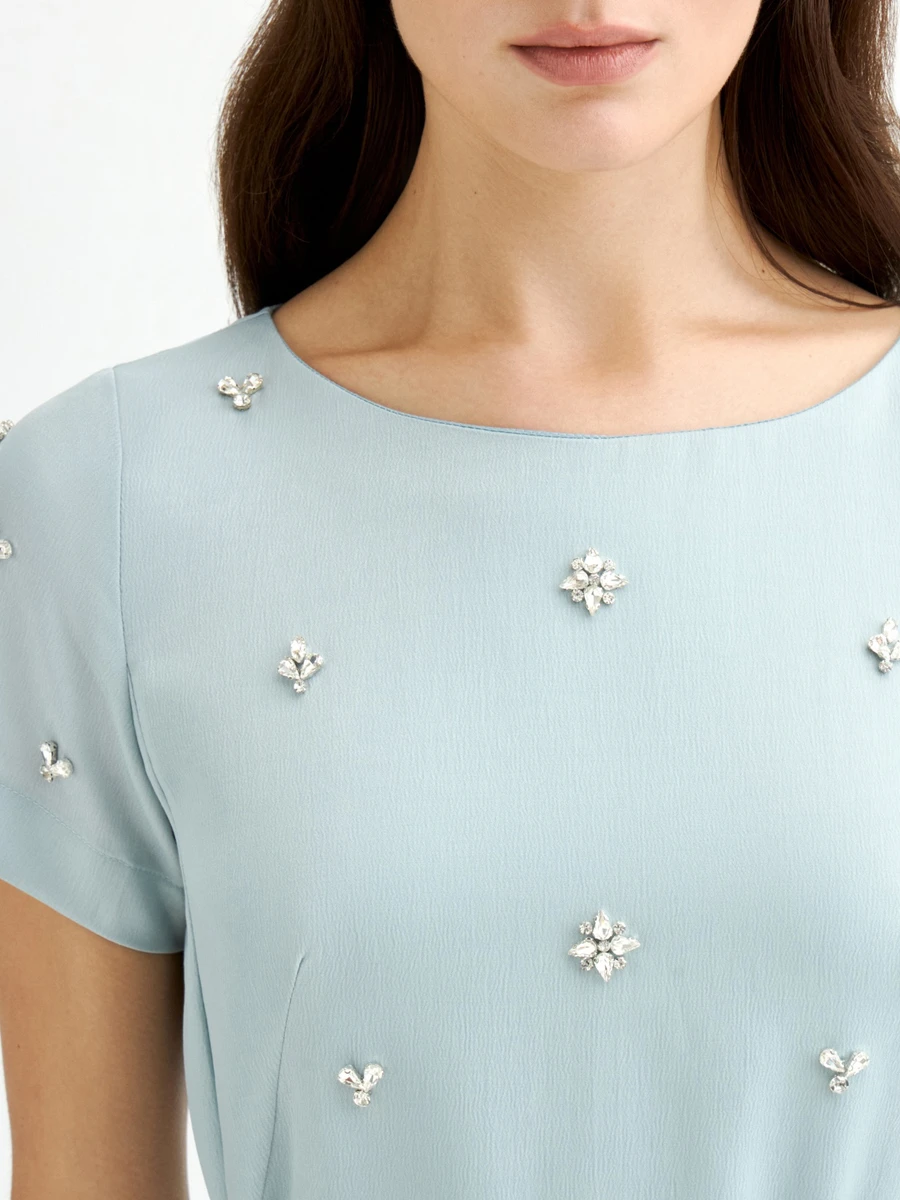 Платье с декором