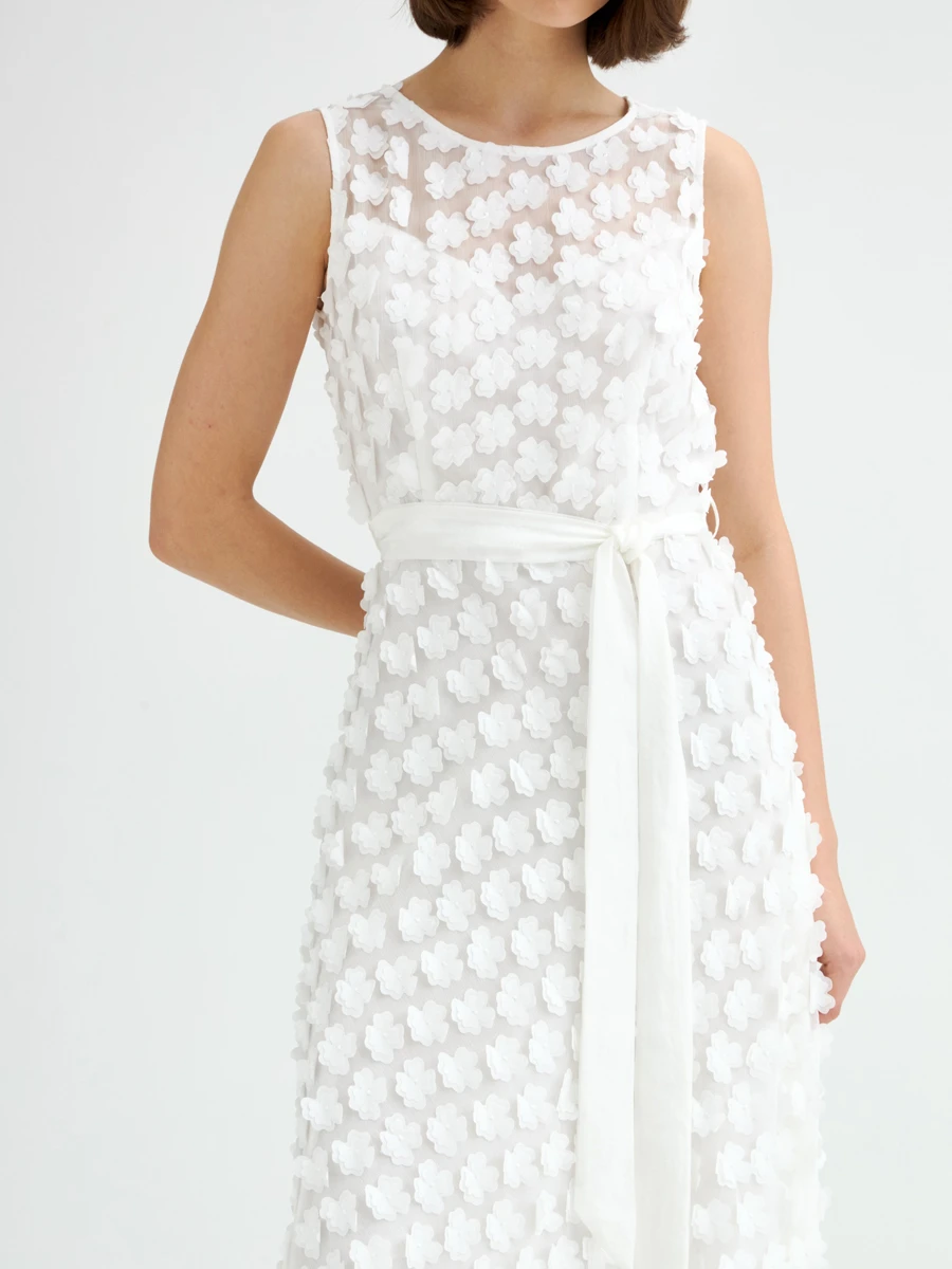 Платье с декором