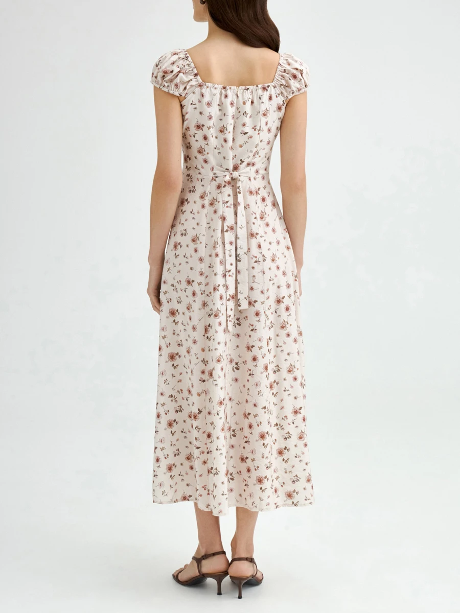 Платье из района