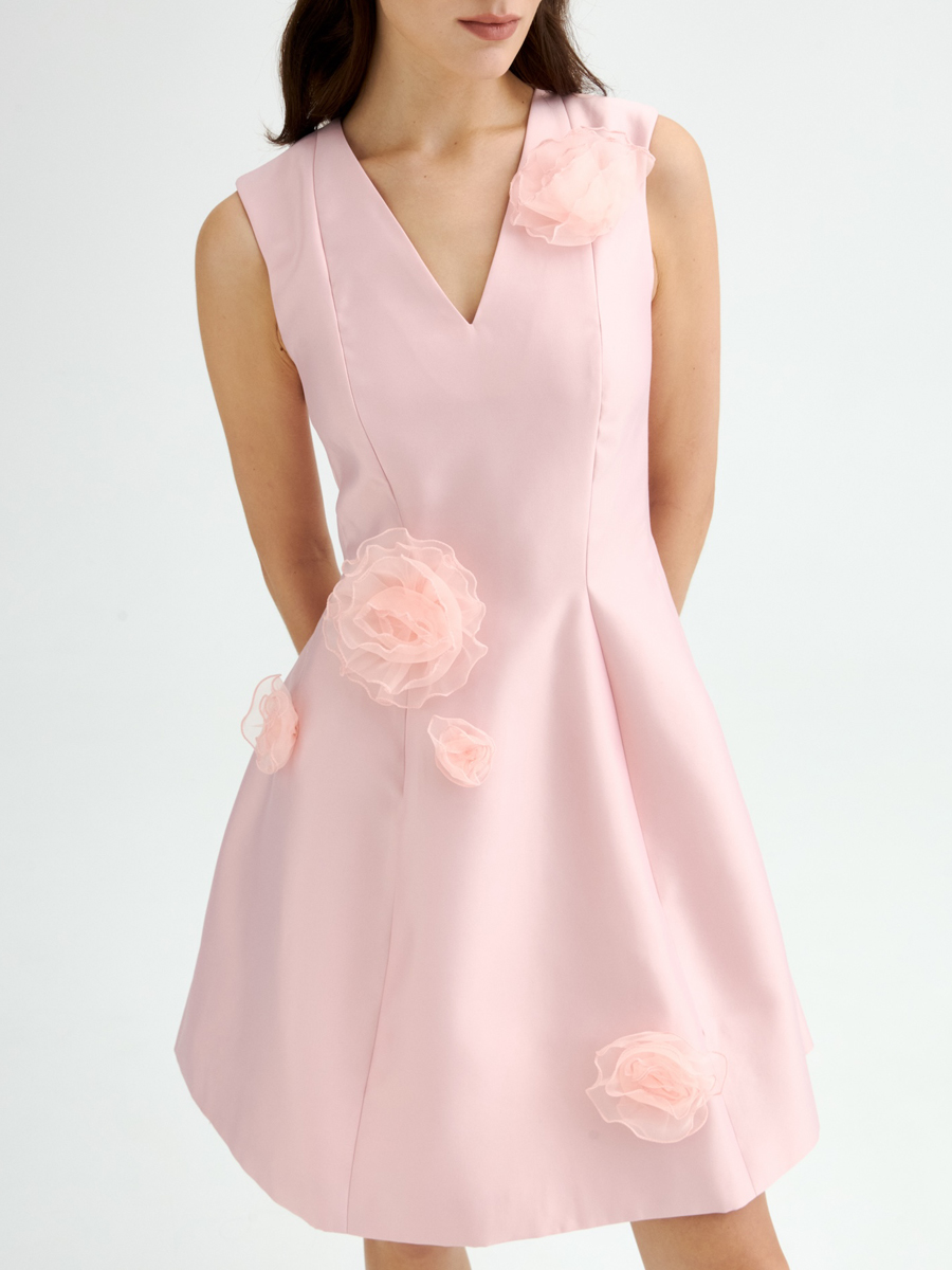 Платье с декором