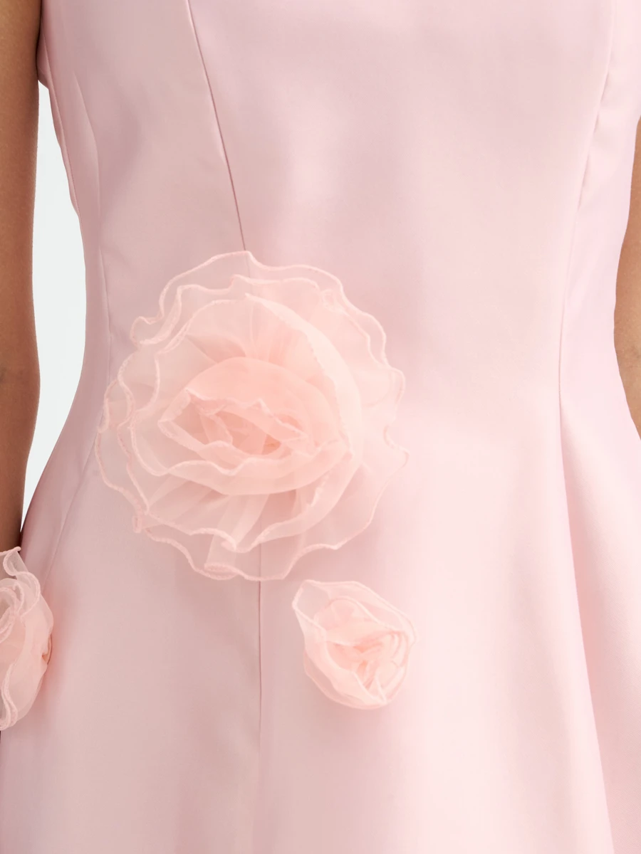 Платье с декором