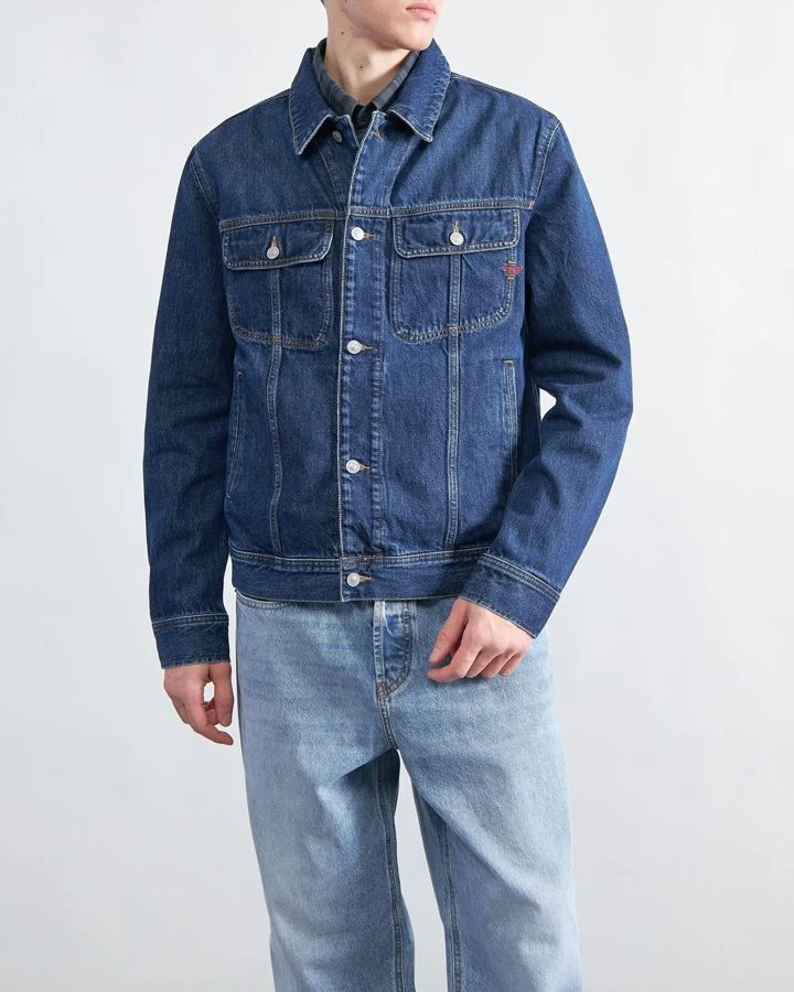 Куртка джинсовая