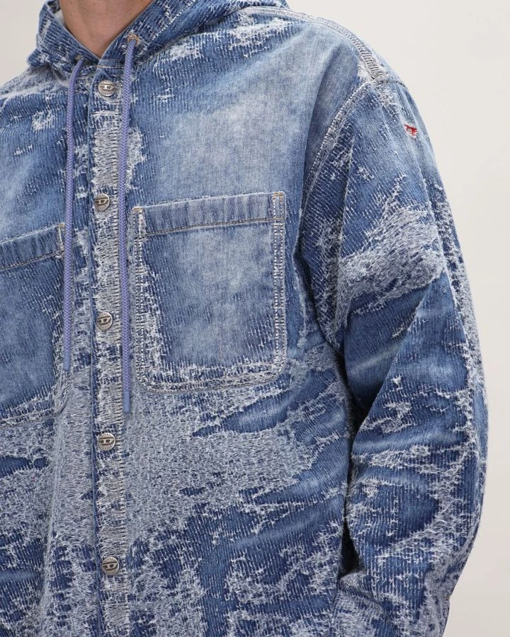 Куртка джинсовая