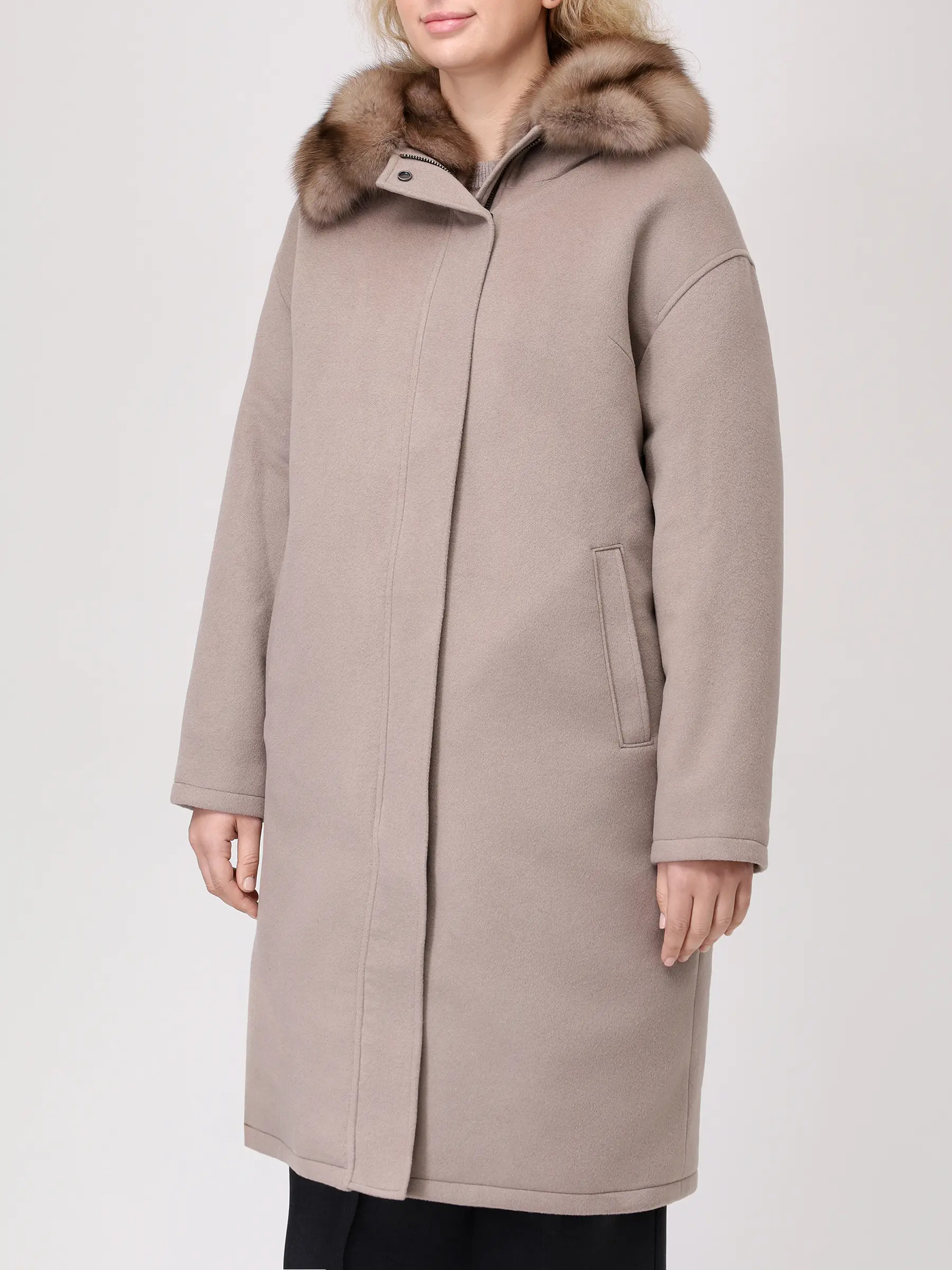 Парка кашемировая с мехом соболя