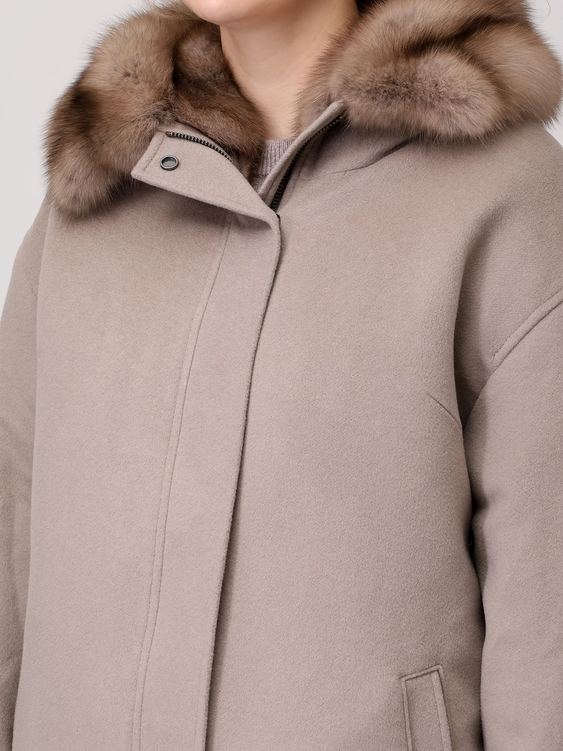 Парка кашемировая с мехом соболя