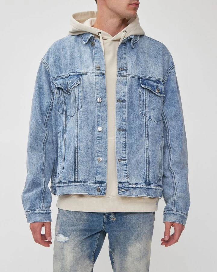 Куртка джинсовая