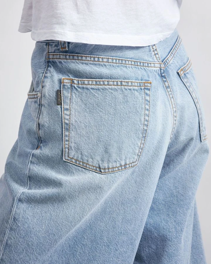 Шорты джинсовые