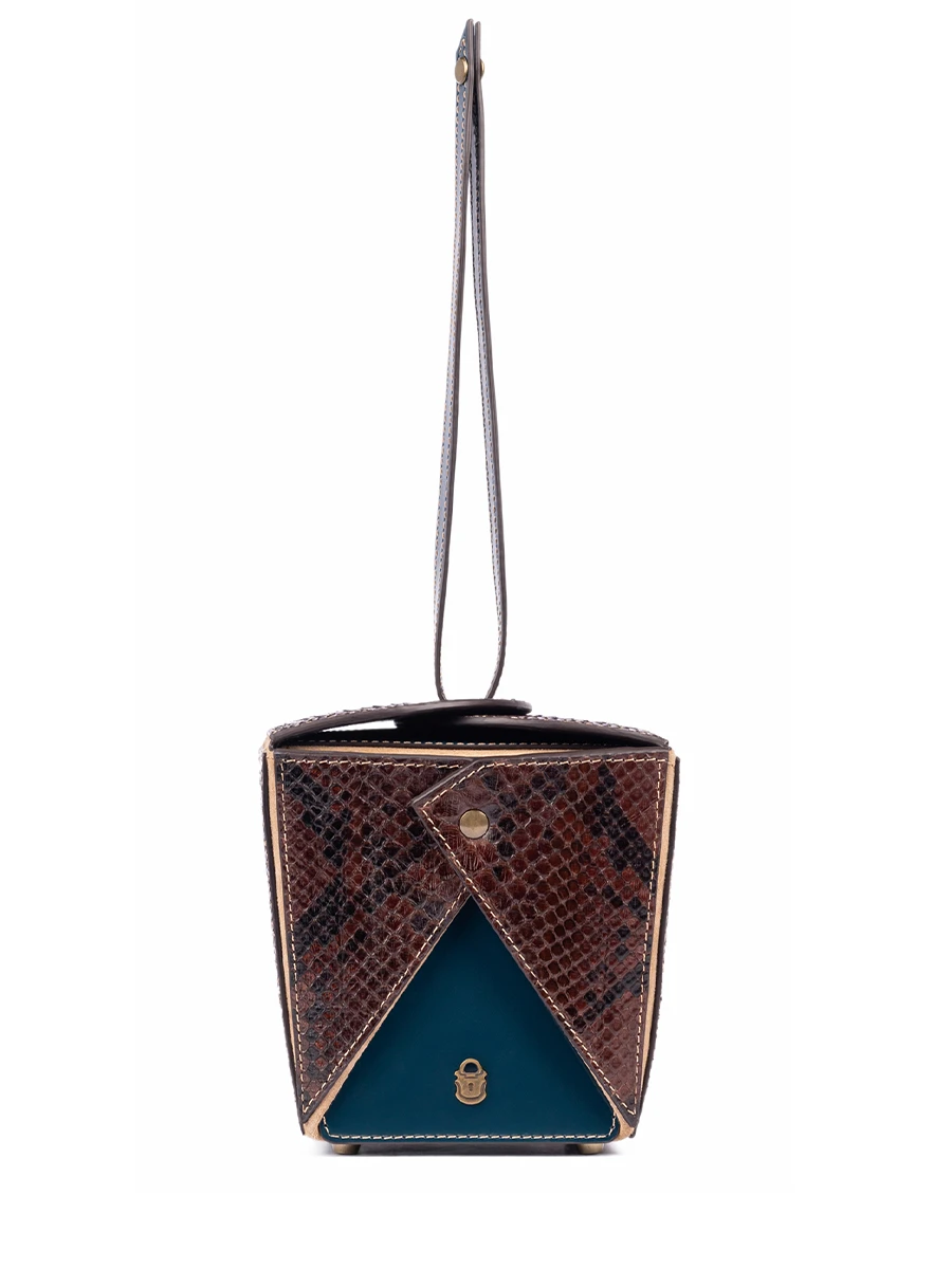 Клатч кожаный WOKBAG